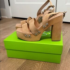 Sam Edelman Rosalind W8 Stylish Tan block heel sandal